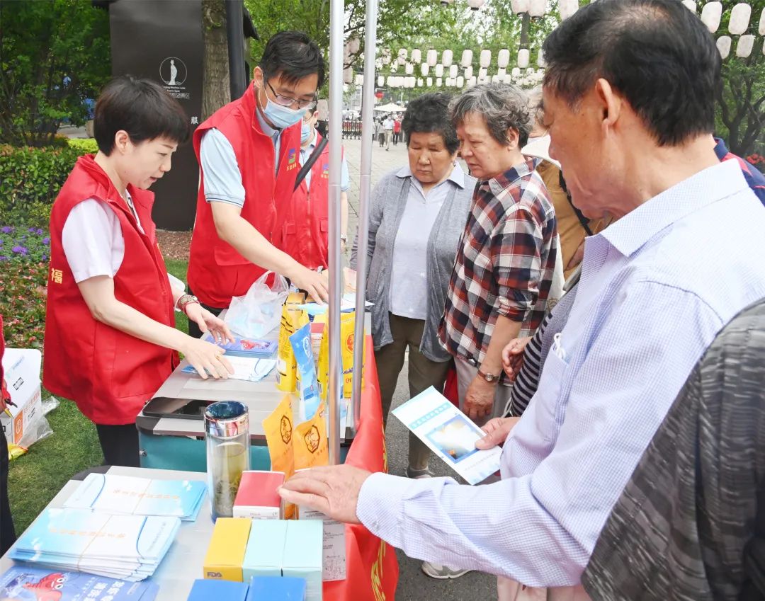 蘇鹽集團(tuán)舉辦迎“端午”健步走，代“鹽”健康生活團(tuán)建活動